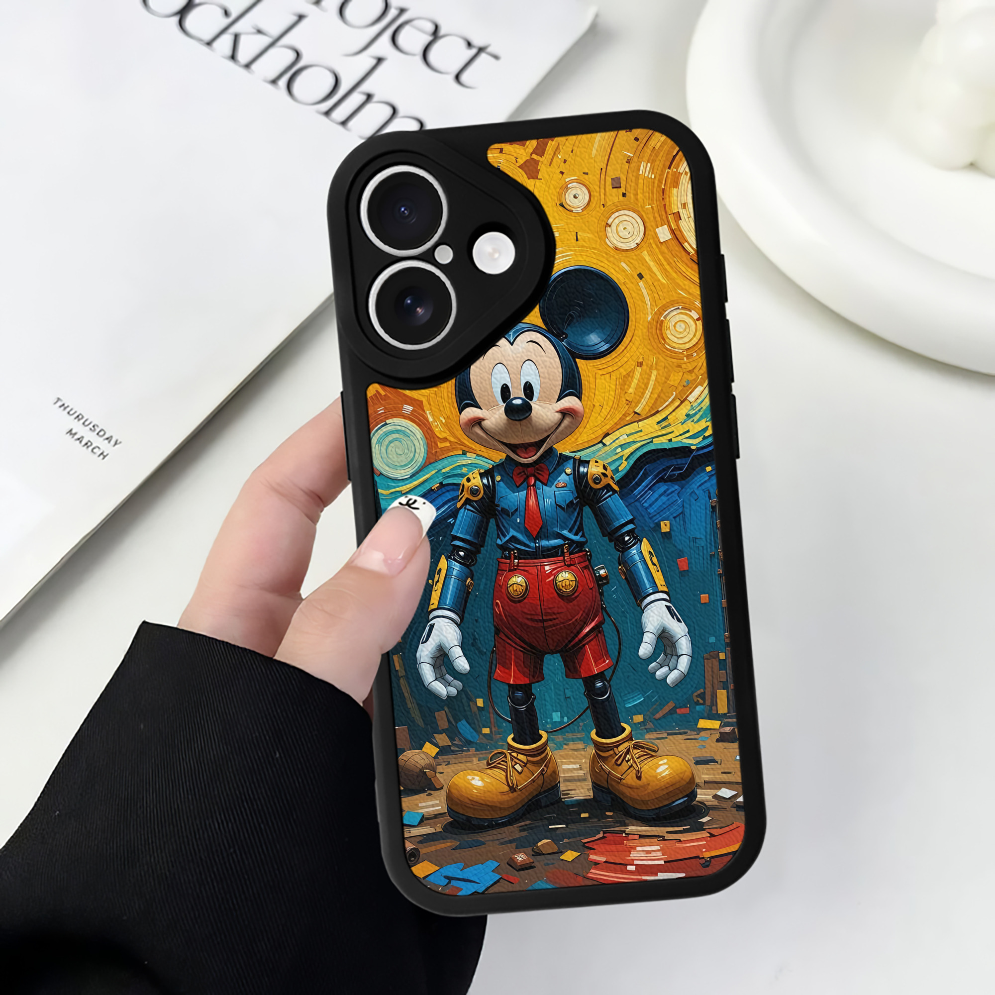 （画像用） ミッキーマウス Mickey Mouse 【iPhone 16シリーズ対応】シリコンスマホケース（レザー調） 材質：シリコン